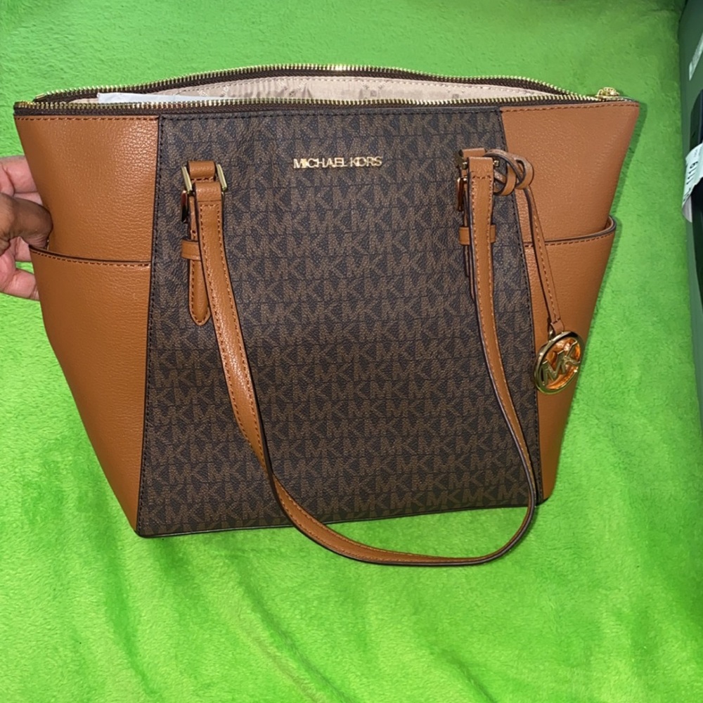 Brand New Michael Kors Purse